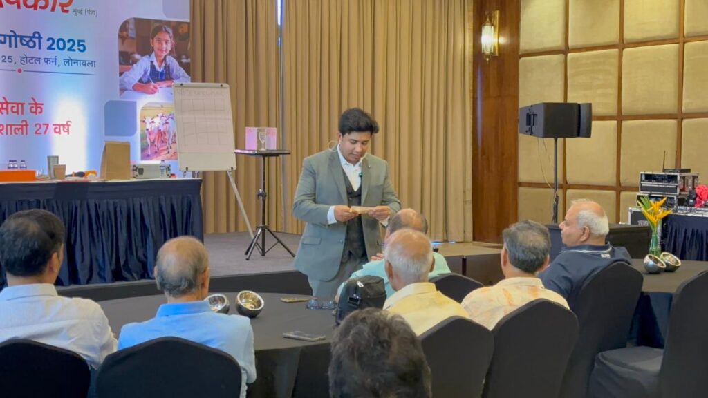 Bringing the Impossible to Life — Rajesh Kumar Performs for Paropkar Charitable Trust at “Vichar Ghosti 2025” in Lonavala