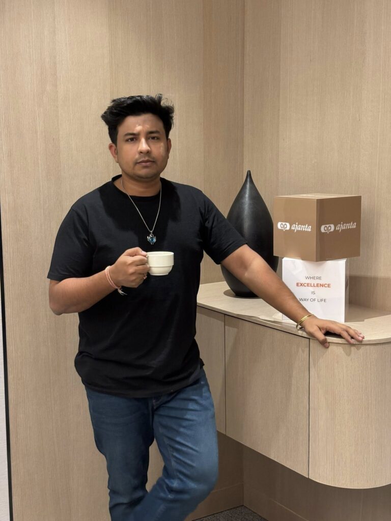 Rajesh Kumar Mesmerizes Ajanta Pharma Family Day with Magic & Mentalism